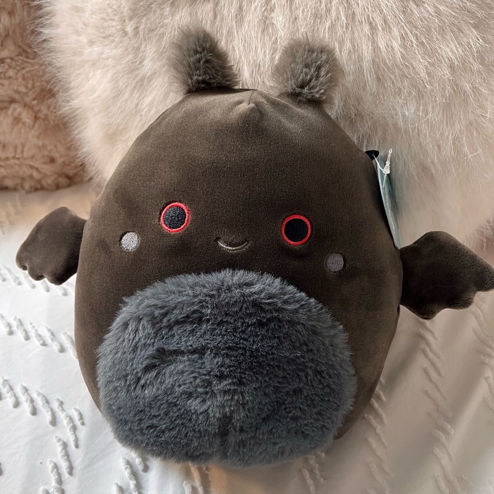 8” Perkin squishmallow